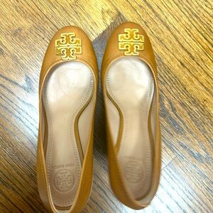 Tory burch pump
